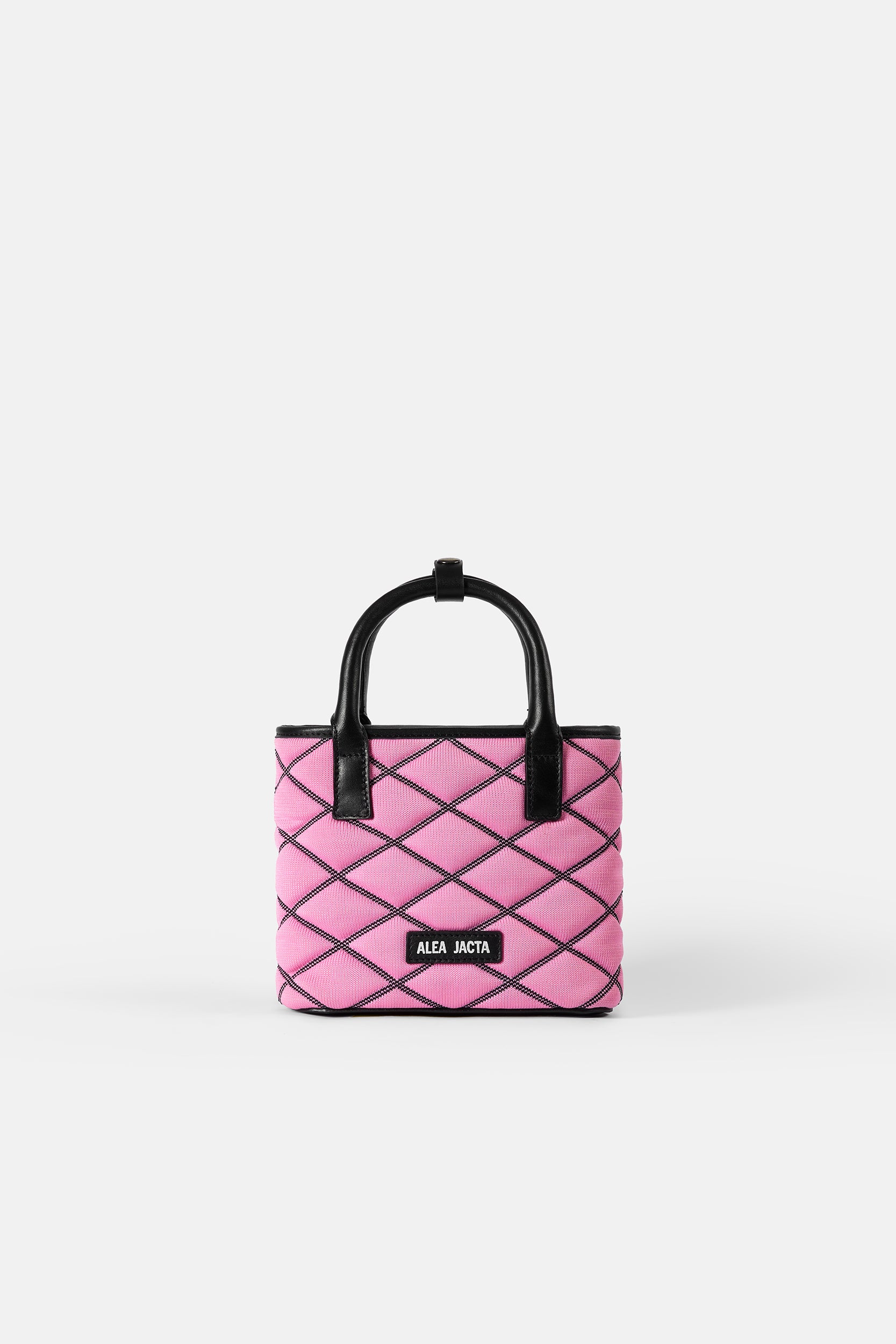 Color: Pink
